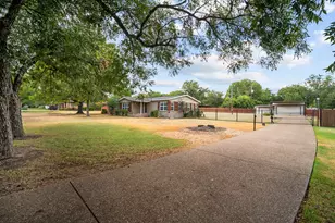 3709 Pecan Park Dr, Weatherford, TX 76087 - Photo 2