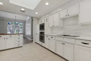 17715 Voss Rd, Dallas, TX 75287 - Photo 12