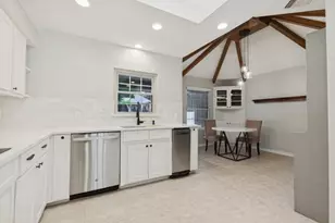 17715 Voss Rd, Dallas, TX 75287 - Photo 10