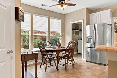 942 Village Parkway, Coppell, TX 75019 - Photo 12