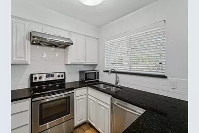 2305 Harvard Drive, Arlington, TX 76015 - Photo 8