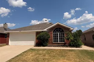 10504 Aransas Dr, Fort Worth, TX 76131 - Photo 1