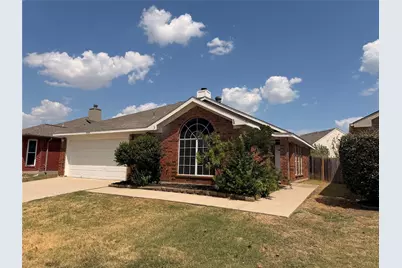 10504 Aransas Drive, Fort Worth, TX 76131 - Photo 2