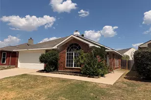 10504 Aransas Dr, Fort Worth, TX 76131 - Photo 2