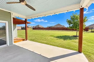 916 N Mesquite St, Muenster, TX 76252 - Photo 8