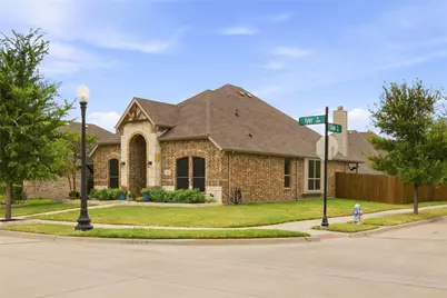 1612 Tyler Street, Waxahachie, TX 75165 - Photo 2