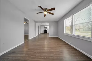 901 Johnson St, Terrell, TX 75160 - Photo 8