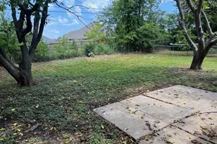 806 Phillips Dr, Ennis, TX 75119 - Photo 26