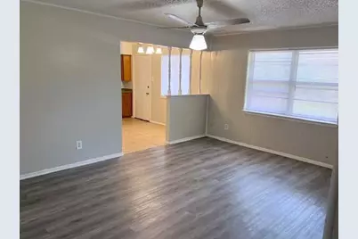 806 Phillips Drive, Ennis, TX 75119 - Photo 4