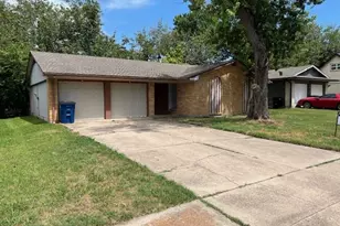 806 Phillips Dr, Ennis, TX 75119 - Photo 1