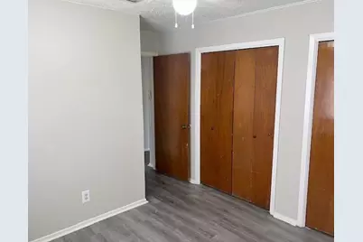 806 Phillips Drive, Ennis, TX 75119 - Photo 12