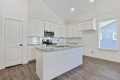 720 W Texas Street, Denison, TX 75021 - Photo 8