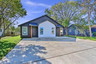 720 W Texas St, Denison, TX 75021 - Photo 2