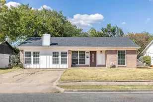 1805 W Belden, Sherman, TX 75092 - Photo 2