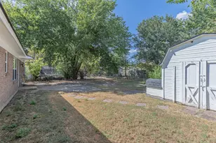 1805 W Belden, Sherman, TX 75092 - Photo 30