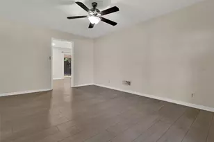 2500 W Elm St, Denison, TX 75020 - Photo 4