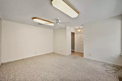 1924 Canterbury Street, Irving, TX 75062 - Photo 6