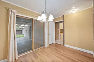 1924 Canterbury St, Irving, TX 75062 - Photo 20