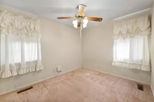 1924 Canterbury St, Irving, TX 75062 - Photo 30