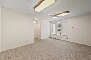1924 Canterbury St, Irving, TX 75062 - Photo 8
