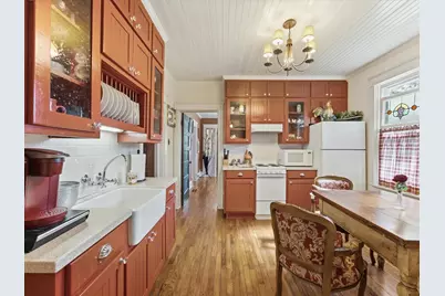 322 W Bridge Street, Granbury, TX 76048 - Photo 8