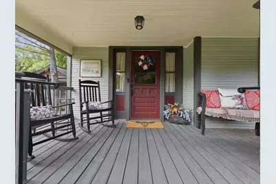 322 W Bridge Street, Granbury, TX 76048 - Photo 2