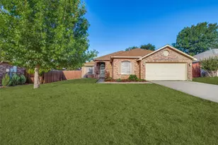 2105 Westview Trail, Denton, TX 76207 - Photo 2