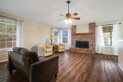 2105 Westview Trail, Denton, TX 76207 - Photo 4