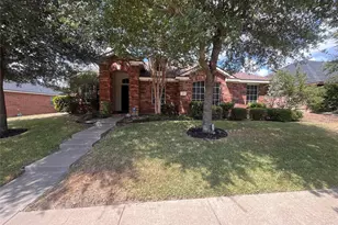 615 Magnolia, Glenn Heights, TX 75154 - Photo 1