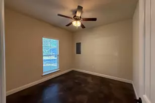 402 W Ave C, Waxahachie, TX 75165 - Photo 24
