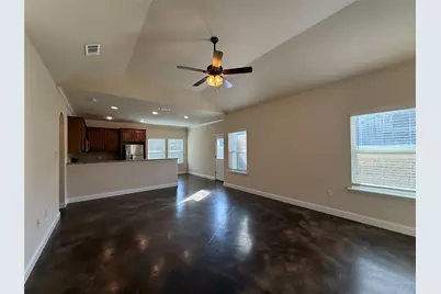 402 W Avenue C, Waxahachie, TX 75165 - Photo 8