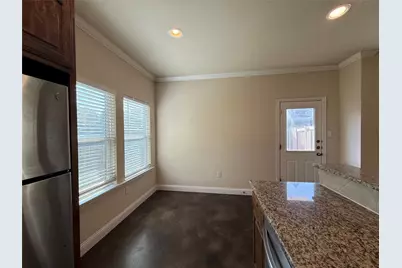 402 W Avenue C, Waxahachie, TX 75165 - Photo 12