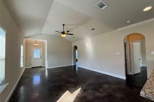 402 W Ave C, Waxahachie, TX 75165 - Photo 14