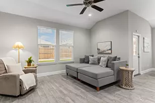1604 Woodpecker St, Denton, TX 76205 - Photo 18