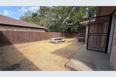 623 Moss Rose Court, Dallas, TX 75217 - Photo 24