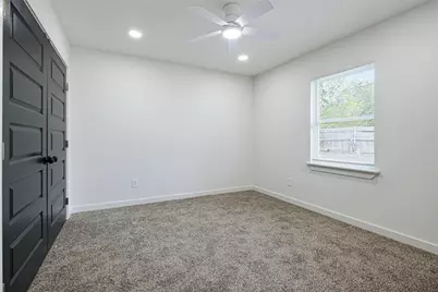 418 Dawson Circle, Grand Prairie, TX 75051 - Photo 10