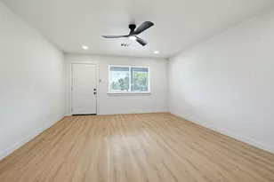 418 Dawson Cir, Grand Prairie, TX 75051 - Photo 20