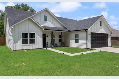 3840 McDougal Street, Greenville, TX 75401 - Photo 2