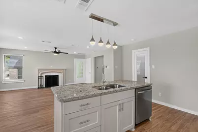 1214 E Waco Avenue, Dallas, TX 75216 - Photo 8