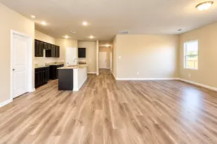 2308 Agate, Glenn Heights, TX 75154 - Photo 4