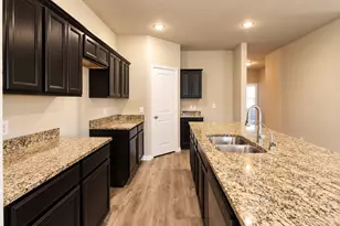 2308 Agate, Glenn Heights, TX 75154 - Photo 8