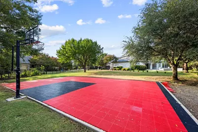 5601 S Woodcreek Circle, McKinney, TX 75071 - Photo 22