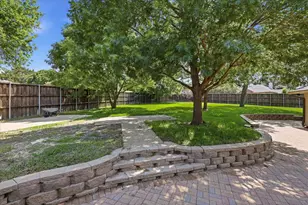 2625 Ramblewood Dr, Carrollton, TX 75006 - Photo 36