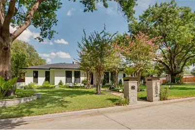 1502 Austrian Road, Grand Prairie, TX 75050 - Photo 2