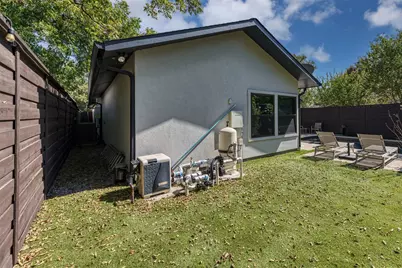 8715 Forest Hills Boulevard, Dallas, TX 75218 - Photo 34