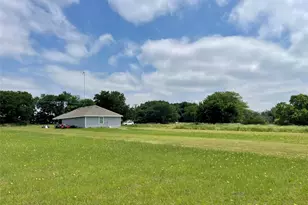 1581 Co Rd 1079, Greenville, TX 75401 - Photo 32