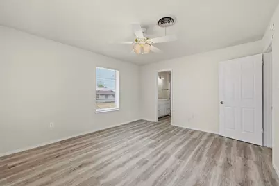 400 E Murdock Street, Collinsville, TX 76233 - Photo 16