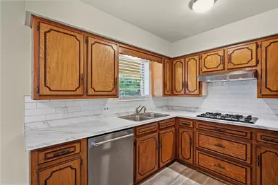 400 E Murdock Street, Collinsville, TX 76233 - Photo 12