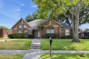 2120 Springwood, Carrollton, TX 75006 - Photo 2