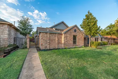 2525 W Oakdale Road, Irving, TX 75060 - Photo 2